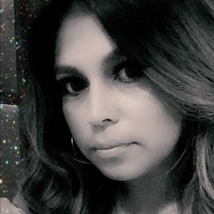 Meet your Posher, Vanessa